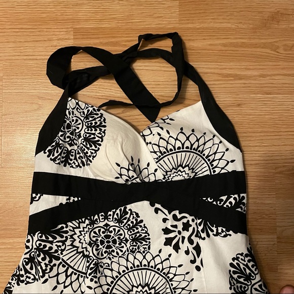 Women’s Majora Halter Tie Up Prom Dress - Picture 2 of 6